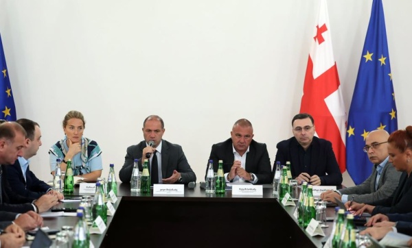 თბილისის 21-ე სკოლაში რამდენიმეკვირიანი სარეაბილიტაციო სამუშაოები ჩატარდება, რის შემდეგაც სწავლა იმავე შენობაში განახლდება, მისაქციელში კი ახალი სკოლა აშენდება