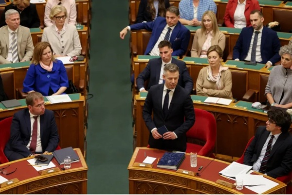 უნგრეთის პარლამენტმა პეტერ მადიარს იმუნიტეტი მოუხსნა-მადიარის მიმართ ქურდობის ბრალდებით შესაძლოა, გამოძიება დაიწყოს