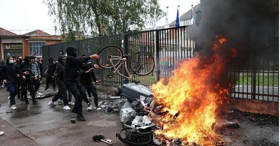 BBC: საფრანგეთში სტუდენტური პროტესტი მასობრივ არეულობაში გადაიზარდა — დაკავებულია 400-ზე მეტი ადამიანი