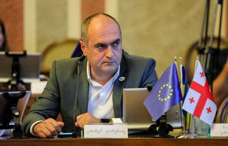 დედაქალაქის მთავრობამ უმნიშვნელოვანესი გადაწყვეტილება მიიღო და ავარიული სახლების ჩანაცვლების პროცესი დაწყებულია - კახაბერ ლაბუჩიძე