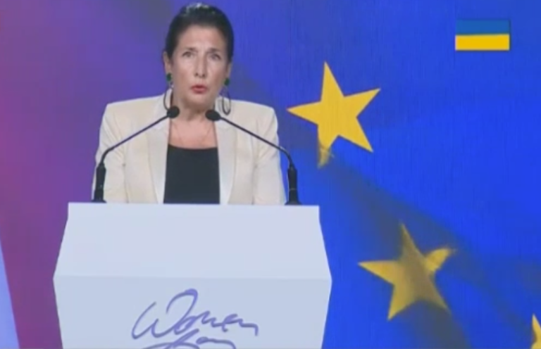 დღეს ქვეყნის ბედი დგას სასწორზე და უნდა მივიღოთ ის, რასაც გვეუბნებიან, გავიგოთ კარგად და არა როგორც გვაწყობს სხვადასხვა პოლიტიკური ინტერესებიდან გამომდინარე - სალომე ზურაბიშვილი