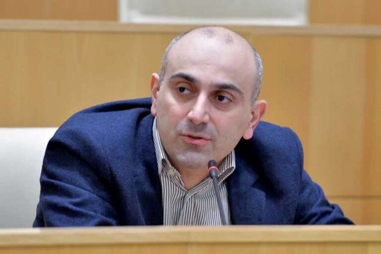 აღიარონ, რომ შეცდომა დაუშვეს და „სირცხვილია“ შეეშვას მიტინგების დაშლას - სანდრო რაქვიაშვილი
