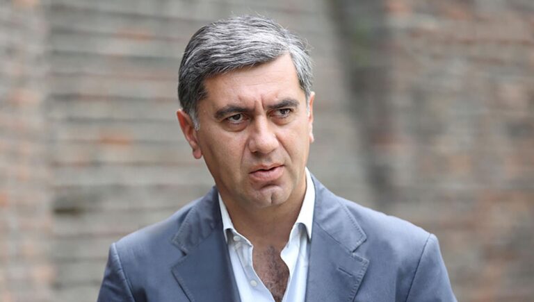 "ერთი პატარა ბიძგი, რამდენიმე რუსი ჩაძაღლდეს ქართულ რესტორანში და მაგათი "დუხი" აღარ იქნება აქ"- ირაკლი ოქრუაშვილი