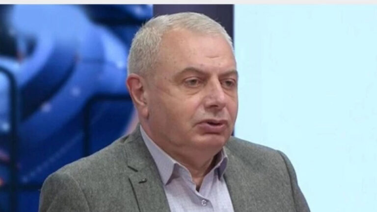 “ვერ გაიგო და ვერც გაიგებს, ეს უსამშობლო შემადგენლობა, რომ საქართველოში ჩახდილები და ჩამხდელები არ უყვართ” -ზაალ ანჯაფარიძე