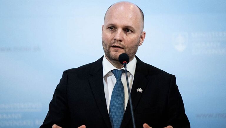 "ვვარაუდობ, რომ რუსეთში მობილიზაცია პუტინის პრეზიდენტობიდან ჩამოგდებით დასრულდება"-სლოვაკეთის თავდაცვის მინისტრი