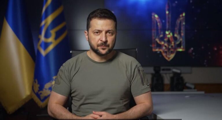 "ყველა ფიქრობს, ომი შორსაა, სადღაც აფხაზეთსა და ოსეთში, ეს ხომ ქართველების სადარდებელია, ყირიმში ან დონბასში, ეს უკრაინელების სადარდებელია"-ზელენსკი