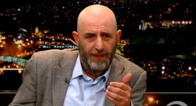 "ქართველებსა და უკრაინელებს შორის შუღლის გაღვივების მოსურნე პუტინის მონაა!"- სიმონ მასხარაშვილი