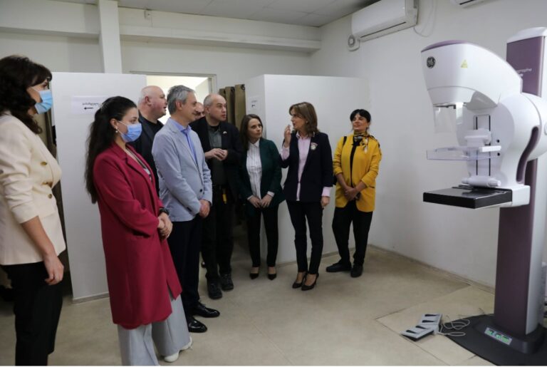 ზურაბ ჩიკვილაძე ეროვნული სკრინინგ ცენტრის ვარკეთილის ფილიალს ეწვია