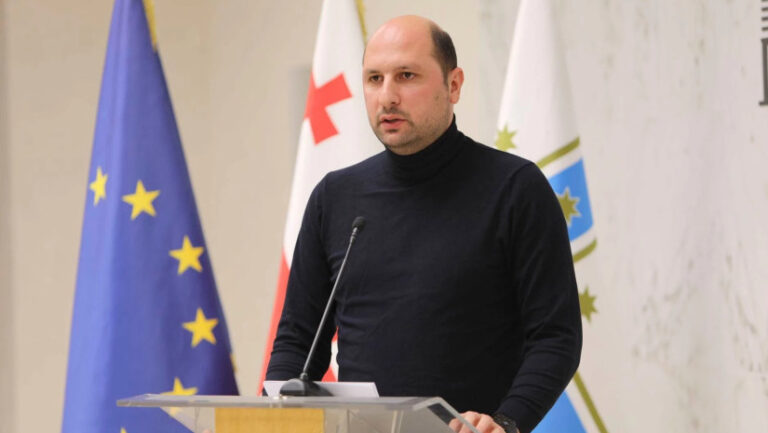 "თბილისის 2023 წლის ბიუჯეტის პროექტის პირველადი ვარიანტი წინა წლის დამტკიცებულ ბიუჯეტთან შედარებით 133 მილიონი ლარით არის გაზრდილი"-ირაკლი ხელაძე