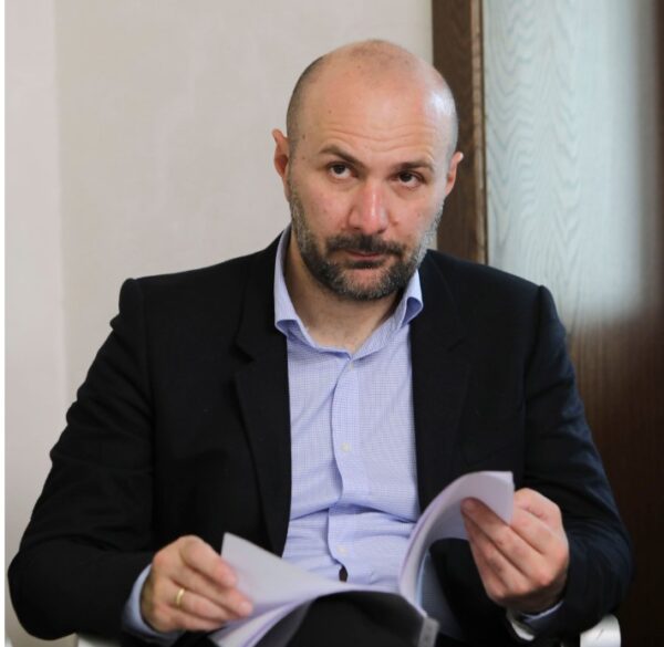 აკაკი ალადაშვილმა საკრებულოში წლიური ანგარიში წარადგინა