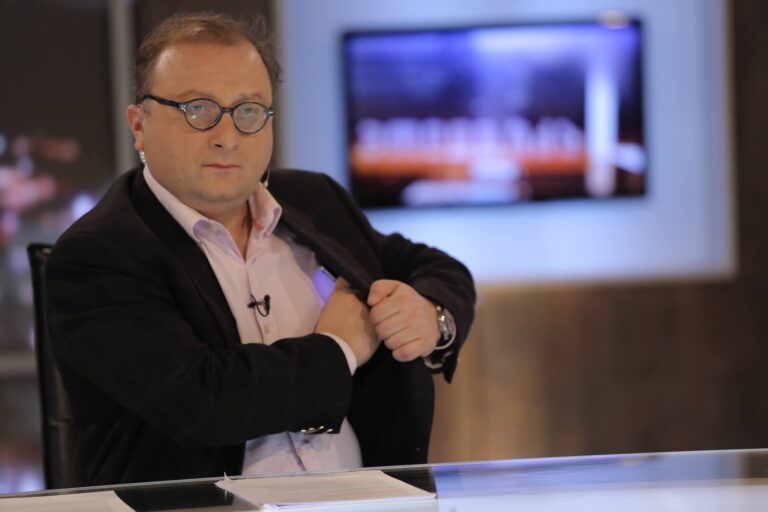 "დიდ პრობლემას შეგიქმნით ასეთი საუბრების გამოქვეყნება თავად თქვენ, ფაშისტებო!" - შალვა რამიშვილი