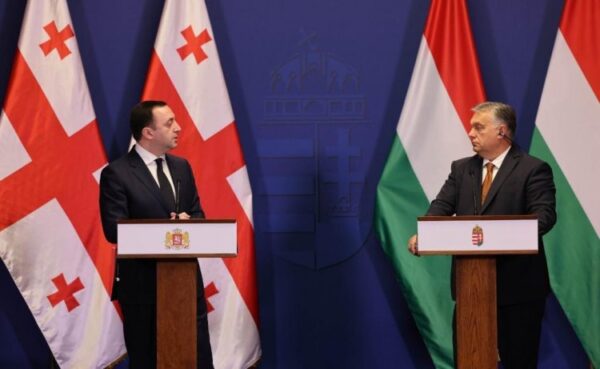 „ღმერთის მიერ დადგენილი ფასეულობები“ – უნგრეთისა და საქართველოს პრემიერების ბუდაპეშტში გამოსვლას BBC-ი ეხმაურება