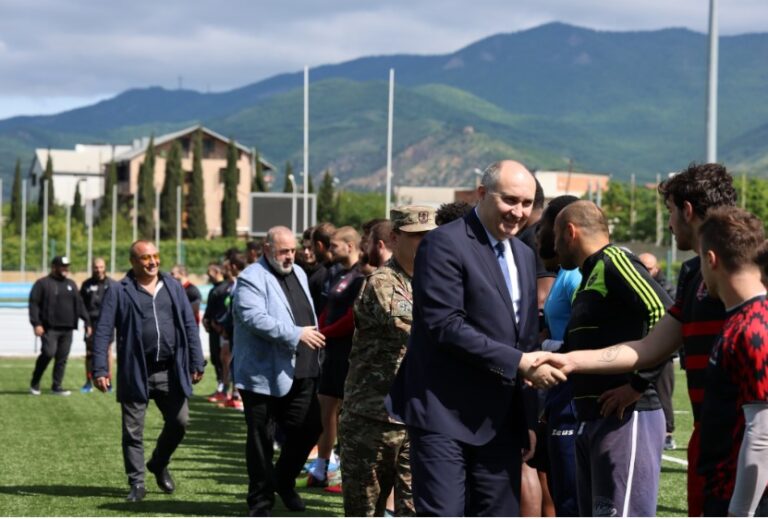 კობა კობალაძე და ჯუანშერ ბურჭულაძე რაგბის კლუბ "არმიის" ვარჯიშს დაესწრნენ