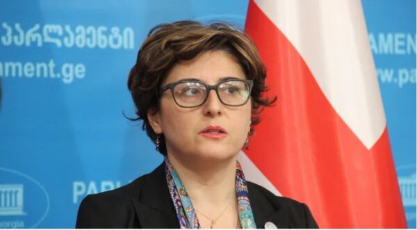 “პაპუაშვილმა გადაწყვიტა საგამოძიებო კომისიაზე კენჭისყრა ერთპიროვნულად გააქროს და გახდეს თავად სანქცირების ობიექტი”- ხათუნა სამნიძე