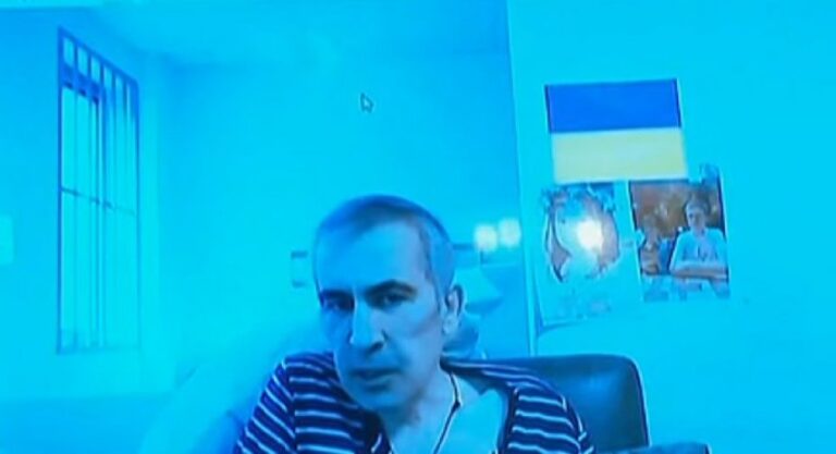 "შეიძლება, ფიზიკურად სუსტად ვიყო, მაგრამ ძალიან ძლიერი ვარ შიგნიდან" - სააკაშვილი