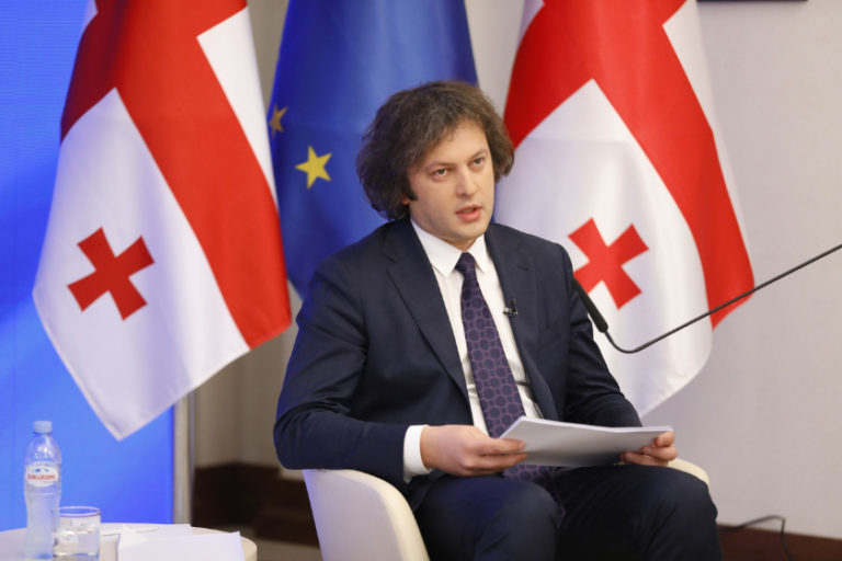 "საქართველოსთვის სტატუსის მინიჭება პოლარიზაციას ვერ დაასრულებს"-კობახიძე