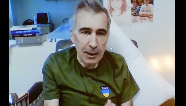 "მიუხედავად იმისა, რომ ფიზიკურად ჯერ კიდევ სუსტად ვარ, ჩემს სულს ვერავინ გატეხს" - სააკაშვილი