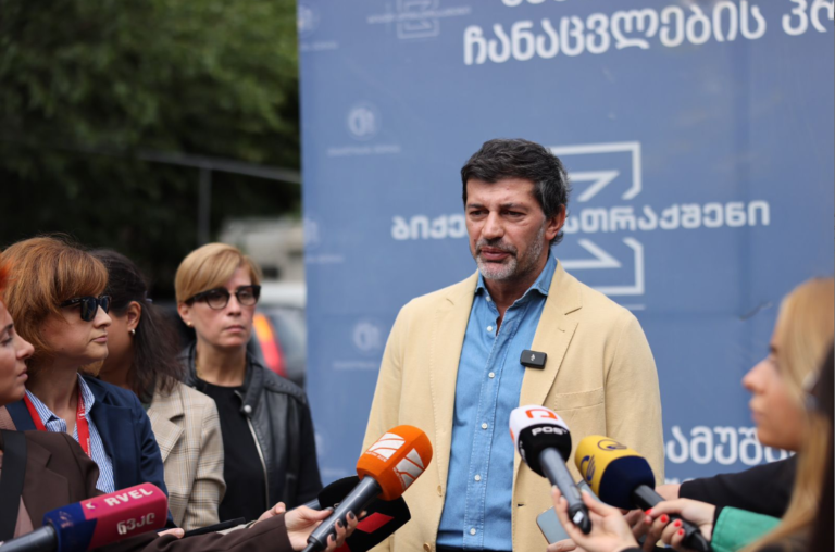 "ირაკლი კობახიძემ ყველაზე უკეთ იცის, თუ რა გადაწყვეტილება უნდა მიიღოს მთავრობასთან დაკავშირებით" - კახა კალაძე