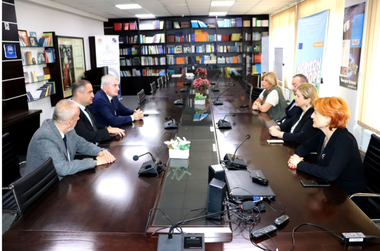 რუსთაველის სამეცნიერო ფონდის გენერალურ დირექტორად თეიმურაზ დოჭვირი დაინიშნა
