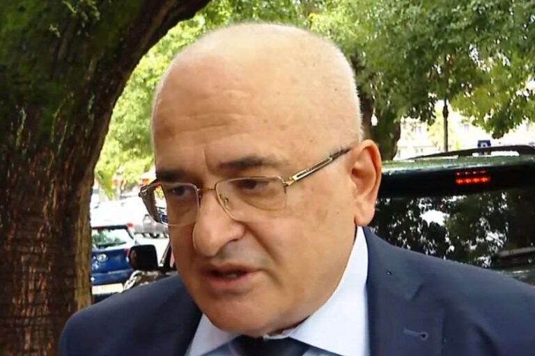 სასამართლო ფიქრობს, რომ პრეზიდენტის დასწრება არის სავალდებულო და კარგი, დაგვეხმარება დასკვნის ჩამოყალიბებაში -მერაბ ტურავა