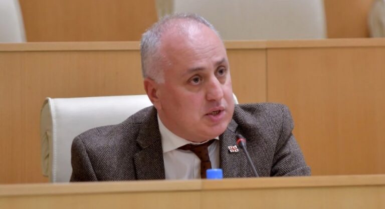გახარიას უგუნურობის არაფერი ეტყობოდა არც მაშინ და არც დღეს ეტყობა-დიმიტრი ხუნდაძე