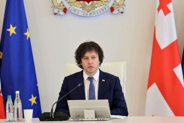ბაია პატარაია, ნინო ლომჯარია, ეკა გიგაური დასცინოდნენ ადამიანებს, რომლებიც აცხადებდნენ, რომ ID-ბარათის ჩიპი შეიცავს ეშმაკის ნიშანს, ახლა ამტკიცებენ, რომ ეშმაკი იყო ჩაბუდებული ხმის მიცემის აპარატებში -ირაკლი კობახიძე