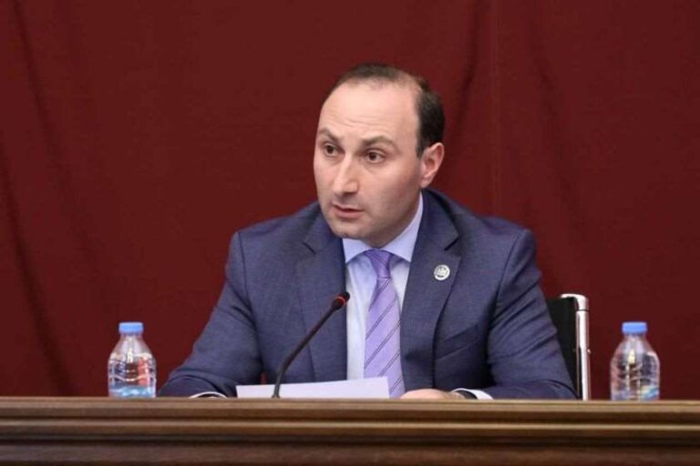 იურიდიულ საკითხთა კომიტეტმა „უცხოური გავლენის გამჭვირვალობის შესახებ“ კანონპროექტს მესამე მოსმენით მხარი დაუჭირა