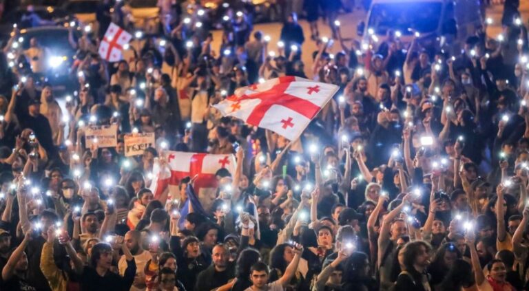 "ალბათ, მოსკოვიდან დარეკეს"- გერმანელი ექსპერტის აზრით, ქართული კანონპროექტის უკან კრემლი დგას"- რას წერს უცხოური პრესა?