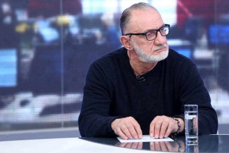 „ამხანაგო ხაზარაძე! კომკავშირის მდივანი რომ იყავი, მაშინ არბევდი თავისუფლებისთვის მებრძოლ ქართველ პატრიოტებს! დღეს მოქმედებ „ცეერუ“-ში დაწერილი სცენარით! - გოგა ხაინდრავა