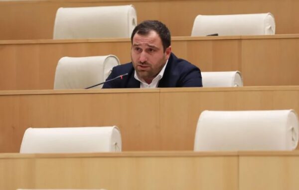 გვარამიას განცხადება და „მაკკეინის ინსტიტუტის“ სცენარი ერთმანეთთან კავშირშია, მაქსიმალური არეულობისთვის ემზადებიან, მაგრამ არ გამოუვათ, ხალხი ბრძენია - ირაკლი კირცხალია