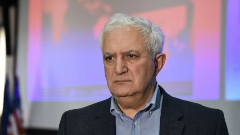 "კრიზისის განმუხტვის გასაღები ჯერ კიდევ თქვენს ხელშია-ნუ დავუშვებთ გამოუსწორებელ შეცდომას და ნუ გავახარებთ  მტრებს!"-ამირან გამყრელიძე