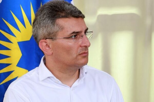 მამუკა მდინარაძე - საჯარო მოხელეს ქართული ენის ცოდნის ვალდებულება აღარ აქვს, გააუქმესო, ტყუილია, არ გაგვიუქმებია!