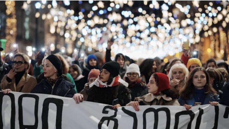 "სახელმწიფოს კრიზისი საქართველოში: 50-დღიანი მასობრივი დემონსტრაციები, გაფიცვები და პიროვნული დაპირისპირებები" -გერმანული პრესა