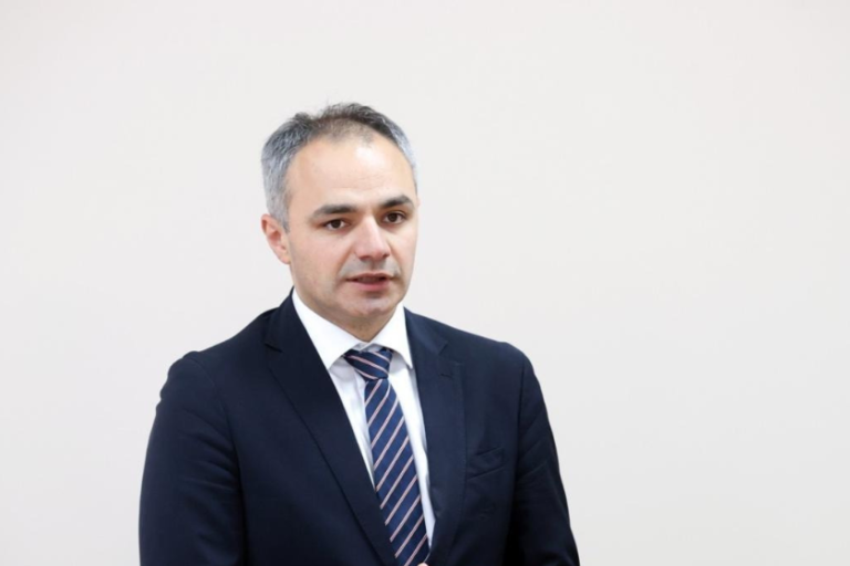 საქართველოს მასშტაბით ჯამში დაახლოებით 800-მდე სკოლაში არის დღეს სასწავლო პროცესი შეჩერებული - ალექსანდრე წულაძე