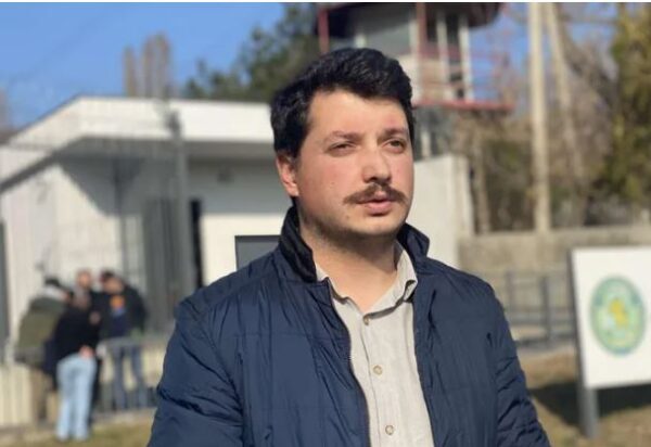 ადვოკატ ლაშა ტყეშელაძის ინფორმაციით, სამოქალაქო აქტივისტმა ისაკო დევიძემ შიმშილობა დაიწყო