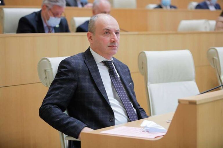 ჩვენ თუ ვიტყვით, რომ „გლობალური ომის“ პარტია შესუსტდა, აქ იქნება ტესტი ჩაბარებული აშშ-ს დღევანდელი პრეზიდენტის მხრიდან - გურამ მაჭარაშვილი