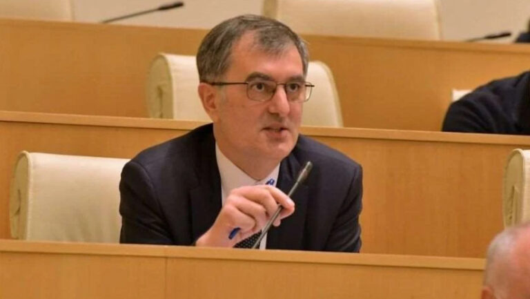  შევარდნაძის დროს, როცა ყველა სახელმწიფო სტრუქტურა ჩამოშლილი იყო, მაშინ ხდებოდა აფხაზეთიდან დაღუპულთა საფლავების მოძიება და გადმოსვენება და სააკაშვილმა ჩაშალა ეს პროცესი-სოზარ სუბარი