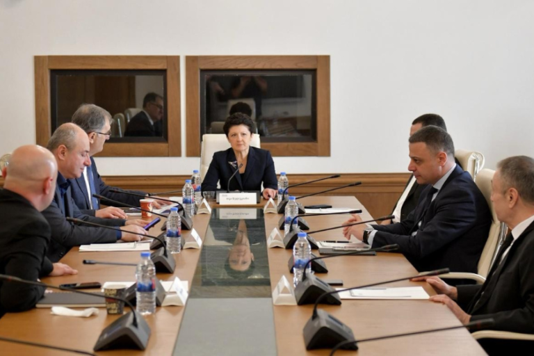 დღეს საქართველოს პარლამენტის დროებითი საგამოძიებო კომისიის მორიგი სხდომა გაიმართება, განხილვის ერთ-ერთი მთავარი თემა ბუტა რობაქიძის მკვლელობა იქნება