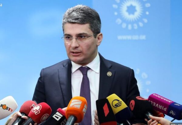 მამუკა მდინარაძე: საპარლამენტო ცხოვრება მიდის, 2012 წლიდან რისი მიღებაც გარედან გვაიძულეს, მისი გასწორება მიმდინარეობს, რათა მაქსიმალურად მოერგოს დამოუკიდებლობის გაზრდის ხარისხის ინტერესებს