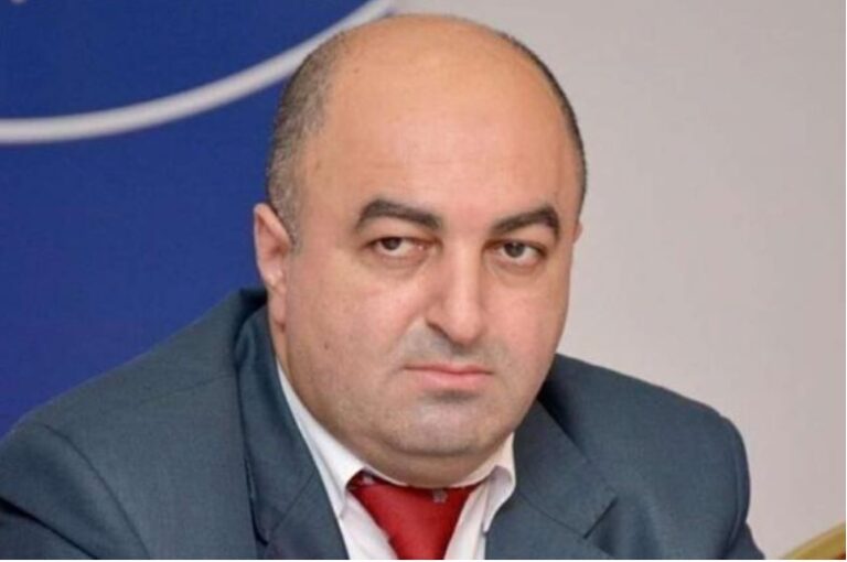 "ორიგინალში აბსოლუტურად სხვა რამეზეა საუბარი, შეიძლება ითქვას, სრულიად საწინააღმდეგოც კი"-რას ამბობ უჩა ნანუაშვილი რუსი "პრანკერები" გადაცემა "ანტი-ფეიკში"გასულ სიუჟეტზე?