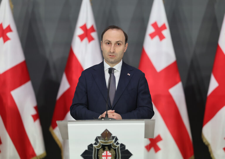 გიორგი ბაჩიაშვილი დაკავებიდან მოყოლებული არაერთ ზღაპარს ჰყვება და ალბათ გააგრძელებს ამ ზღაპრების მოყოლას, ის დამსახურებულად განთავსებულია იქ, სადაც უნდა იყოს -ანრი ოხანაშვილი