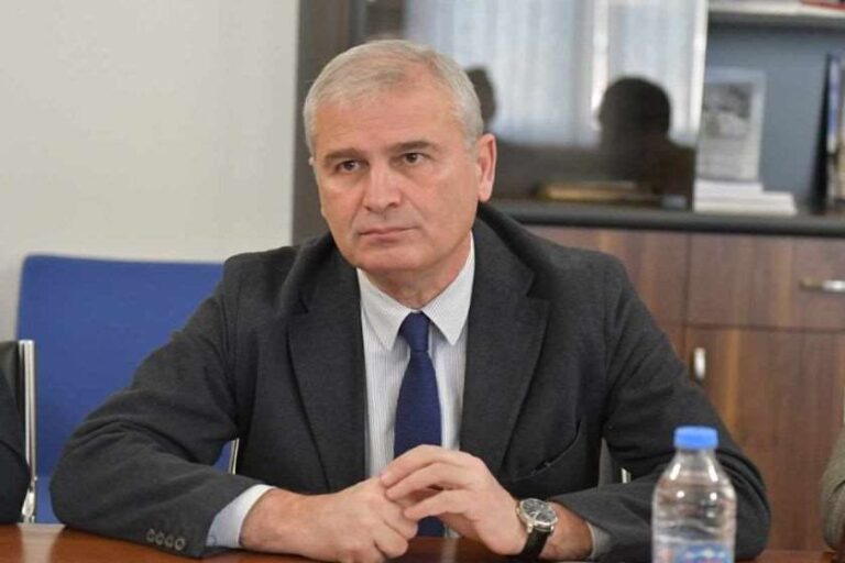 დაბეჯითებით მუშაობენ საქართველოში ფერადი რევოლუციის მოსაწყობად - ირაკლი ქადაგიშვილი