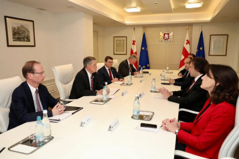 სენატორი სტივ დეინსი აცხადებს, რომ ადასტურებს საქართველოს გადამწყვეტ როლს მშვიდობის, კეთილდღეობის ხელშეწყობაში და მოუწოდებს ტრამპის ადმინისტრაციასთან მჭიდრო თანამშრომლობისკენ