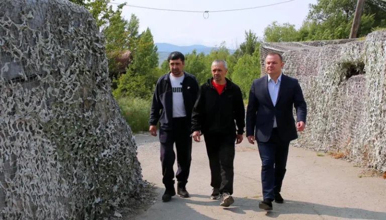 რუსეთის საოკუპაციო ძალების მიერ, სოფელ ფლავისმანის მიმდებარედ ოკუპირებულ ტერიტორიაზე უკანონოდ დაკავებული ძმები - ტარიელ და ლეონიდე თენაძეები უკანონო პატიმრობიდან გათავისუფლდნენ