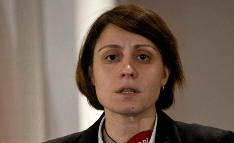 რადგან დისკუსია გახსნილია, დიდი პატივისცემით და პარტნიორული სულისკვეთებით გთავაზობთ, დავსხდეთ, ვიმსჯელოთ პირდაპირ ეთერში, რომელშიც გინდათ, როცა გინდათ - ელენე ხოშტარია