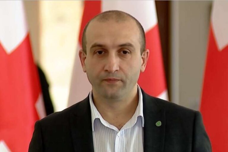 რეგიონული ნაცაქტივისტები ხალხს ეუბნებიან, რომ წელს "ლელოზე" მუშაობენ და ასე გადაწყდა ზემოთ, ანუ წელს "ნაცებს" და მათ ამომრჩეველს „ლელოს“ მიუგდებენ საჯიჯგნად -იაგო ხვიჩია