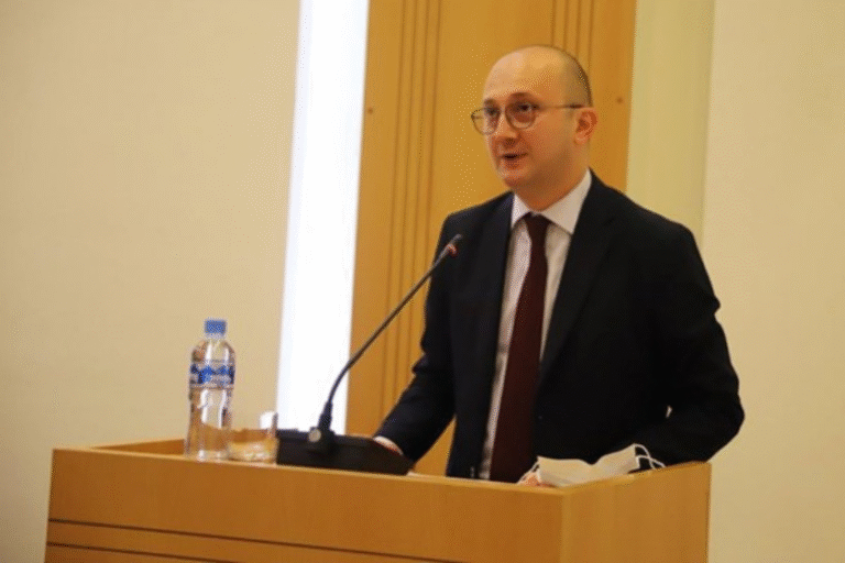 ფსიქიკური ჯანმრთელობისა და ნარკომანიის პრევენციის ცენტრის აღმასრულებელმა დირექტორმა, ლევან ჩაკვეტაძემ, პირადი გადაწყვეტილების საფუძველზე, თანამდებობა დატოვა