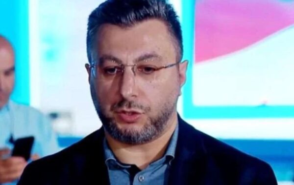 '' ბოლო წლებია ადამიანთა ჯგუფმა ნორმად აქცია საკუთარი შინაგანი ნარჩენების საჯაროდ დეფეკაცია''-გურამ ნიკოლაშვილი