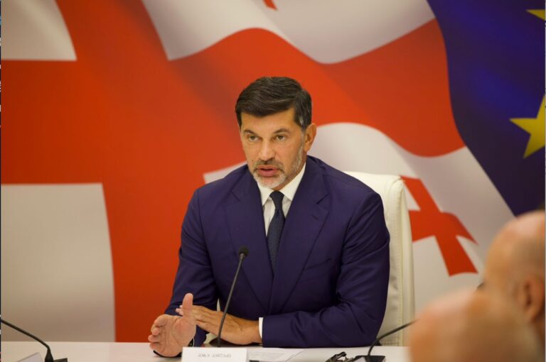 ნურავის ჰგონია, რომ ეს ქვეყანა გარედან უნდა იმართებოდეს, ამას ვერ ეღირსებით ვერასდროს -კახა კალაძე