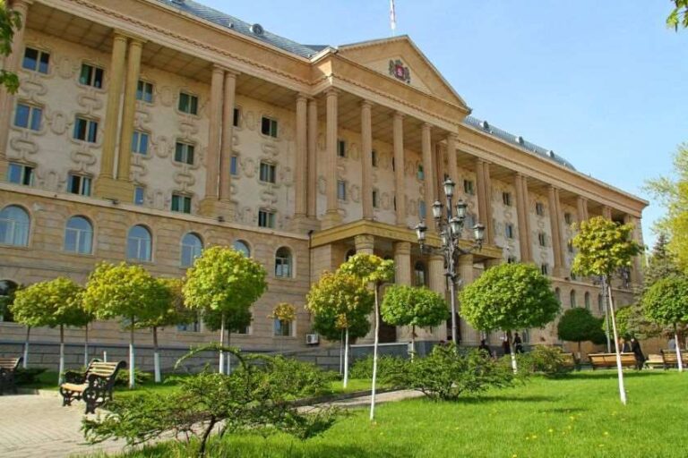 გრიგოლ ლილუაშვილთან დაკავშირებულ პირს - კობა ხუნდაძეს, აღკვეთის ღონისძიების სახით, პატიმრობა შეეფარდა